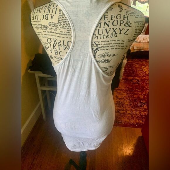 Pink Tank - Picture 4 of 6